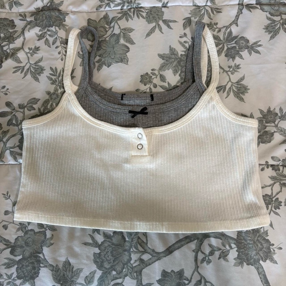 White and Gray Ribbed Crop Top